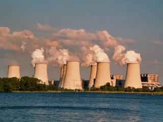 Kraftwerk (Power plant) Jänschwalde, 2010 New Economy of Nature: Emissions trading does not avoid the emission of greenhouse gases