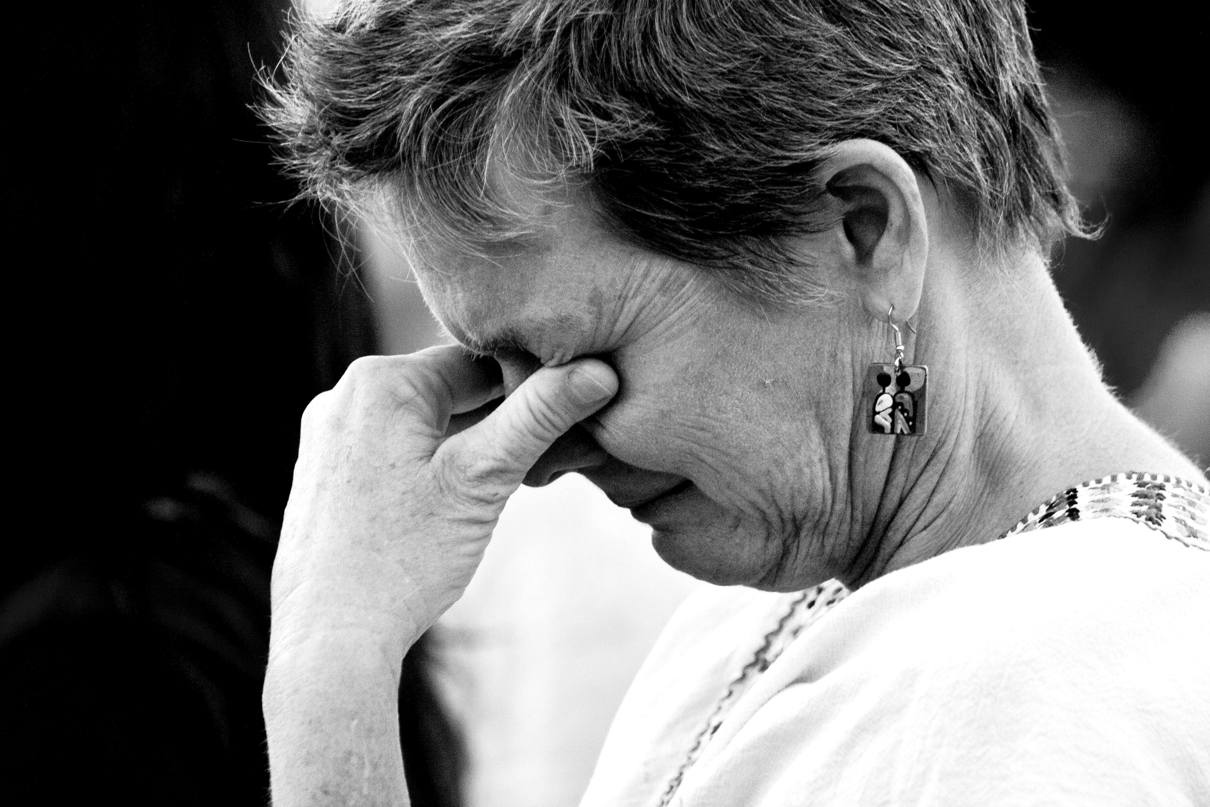Trauernde Frau Trauernde Frau