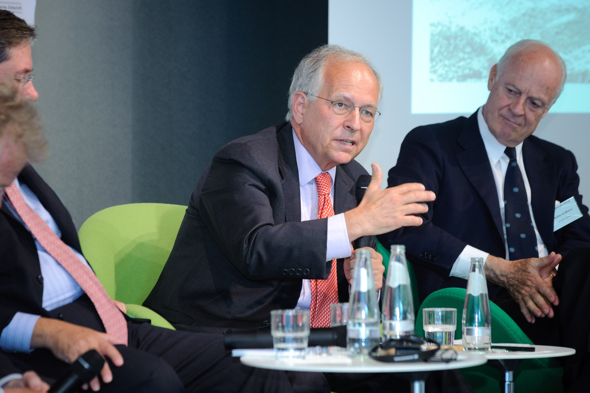 Wolfgang Ischinger 2011 bei der Außenpolitische Jahrestagung der Heinrich-Böll-Stiftung Wolfgang Ischinger