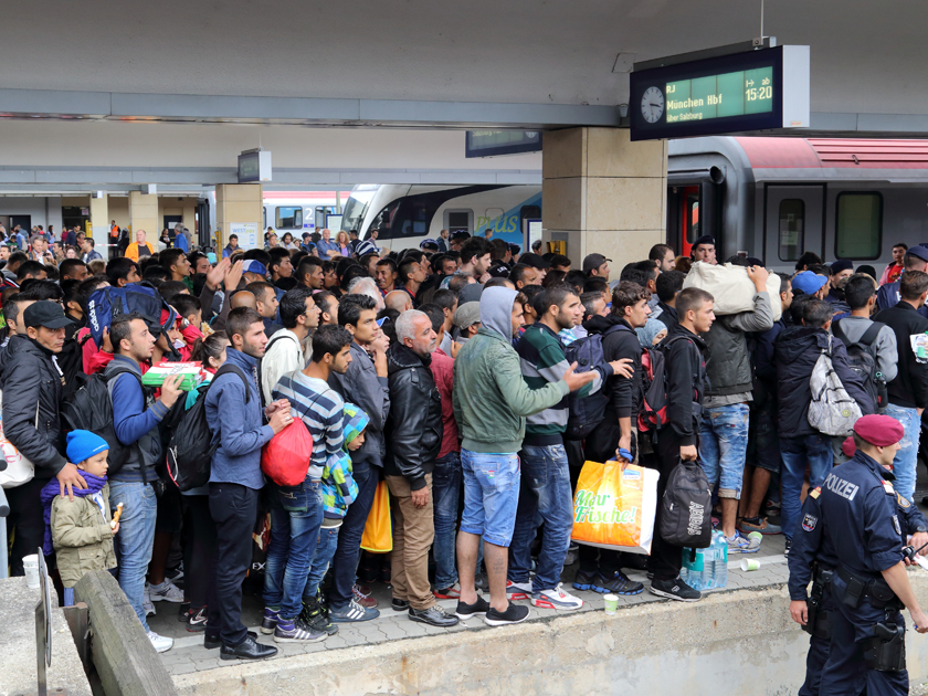 Geflüchtete am Westbahnhof in Wien, 5. September 2015 Geflüchtete am Westbahnhof in Wien, 5. September 2015