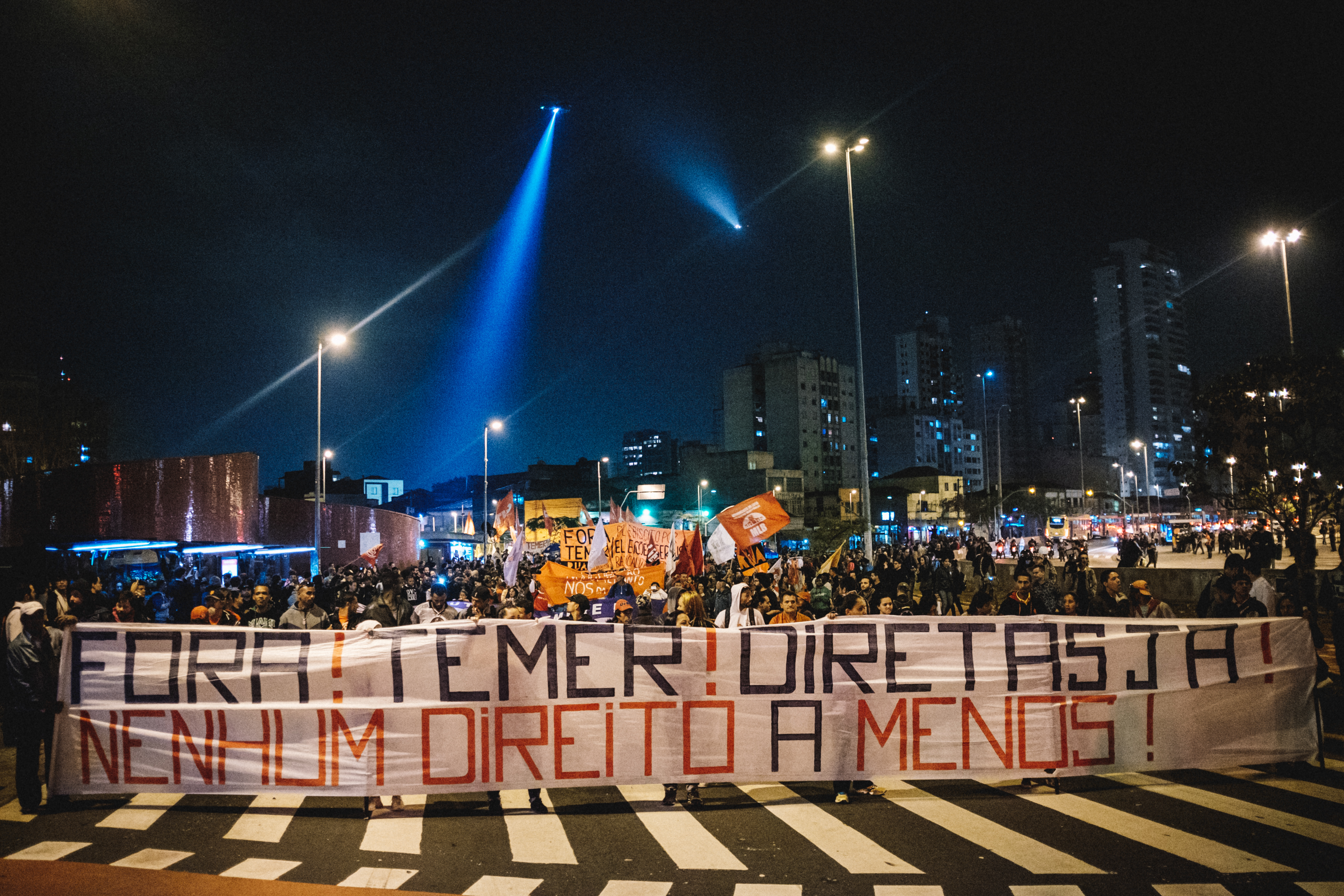 Fora Temer, na casa do Temer • 08/09/2016 • São Paulo, SP Menschen demonstrieren in Brasilien
