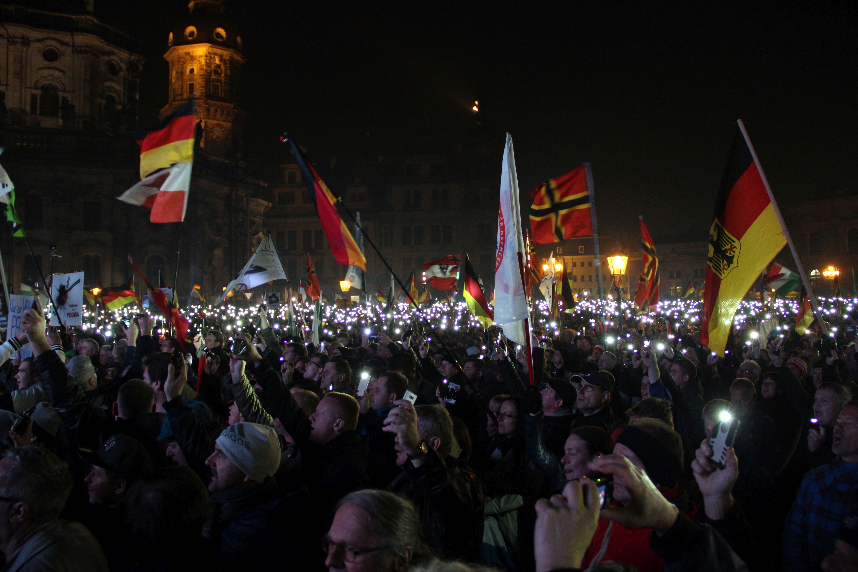 Pegida-Demonstration Pegida-Demostration in Dresden