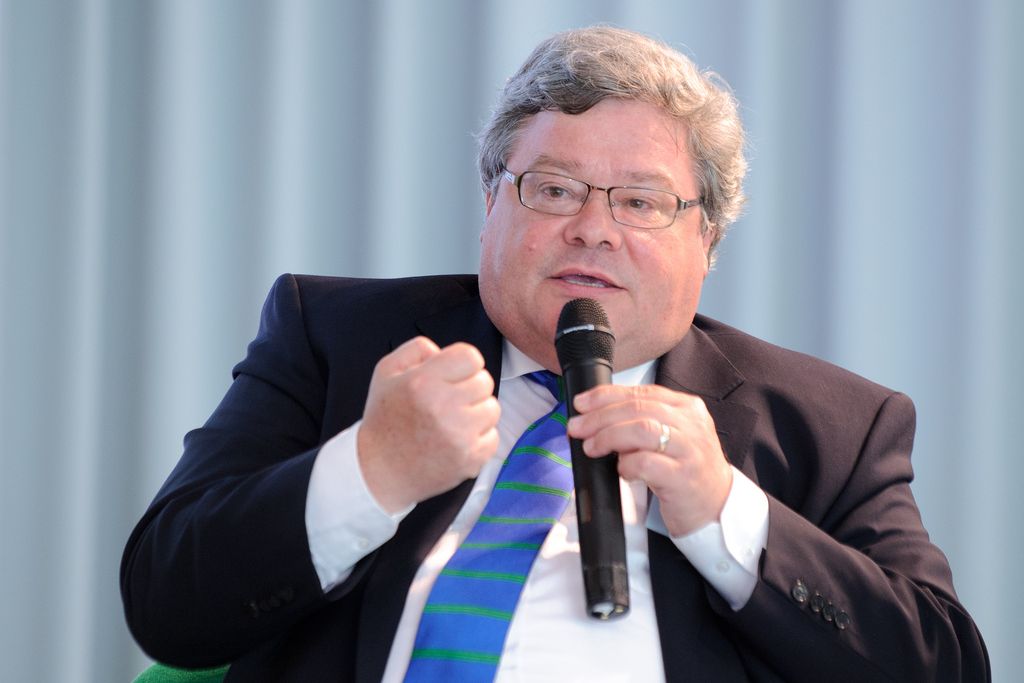 Reinhard Bütikofer Reinhard Bütikofer mit Mikrofon